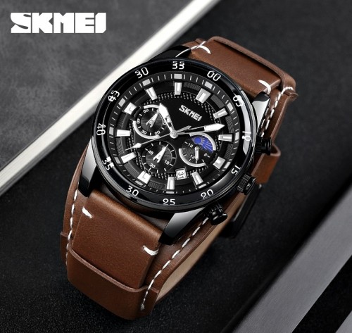 นาฬิกาสายหนังสีน้ำตาลจาก SKMEI หน้าปัดดำ สวยมาก