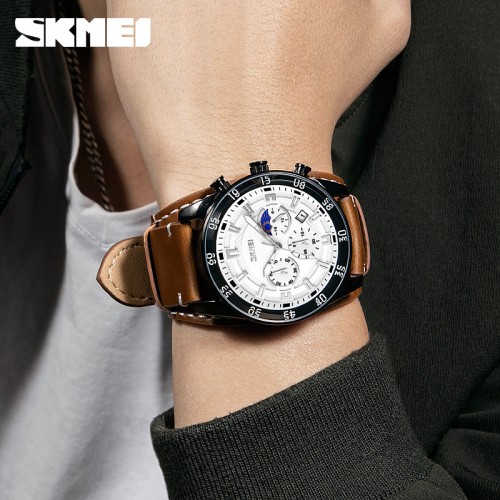 นาฬิกาสายหนังสีน้ำตาลจาก SKMEI หน้าปัดดำ สวยมาก